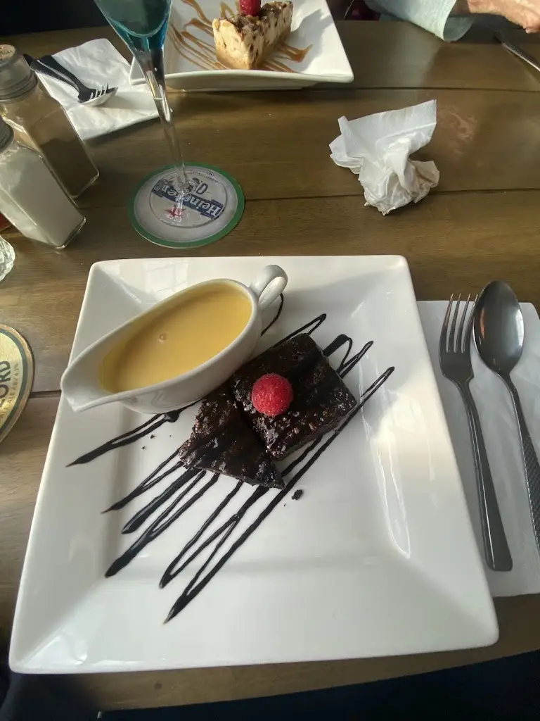 Morgan Brettlw_The Bradford Arms_Wheaton Aston_review