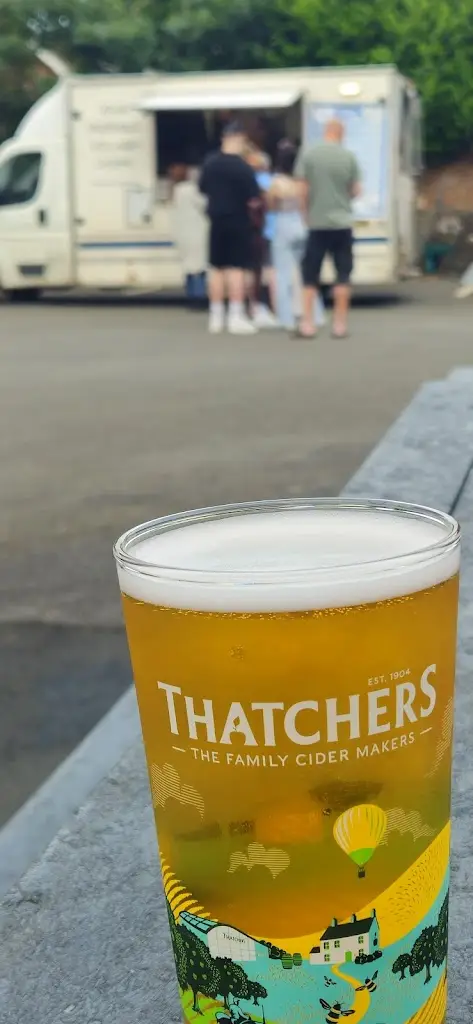 Christine Duckhouse_Coach & Horses_Wheaton Aston_recensione