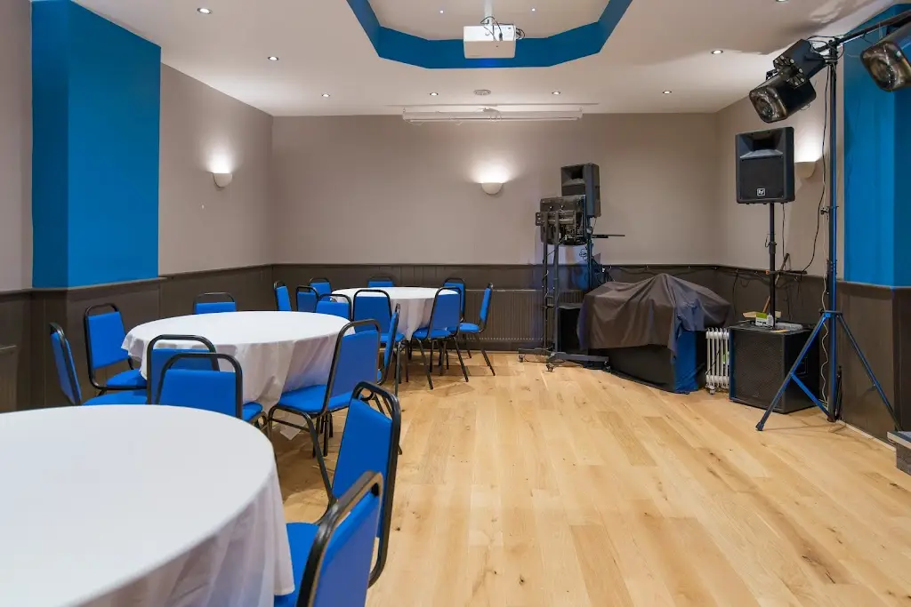 Coach & Horses_Wheaton Aston_slider_image_3