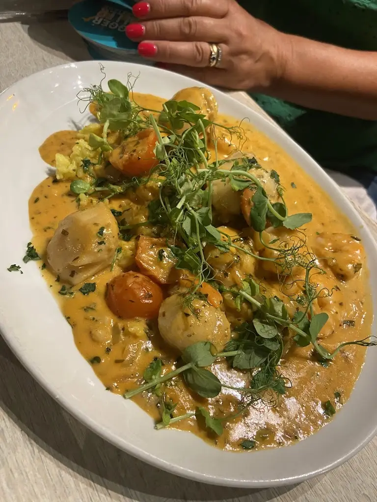 Lauren_Etzio_Whitchurch_reseña