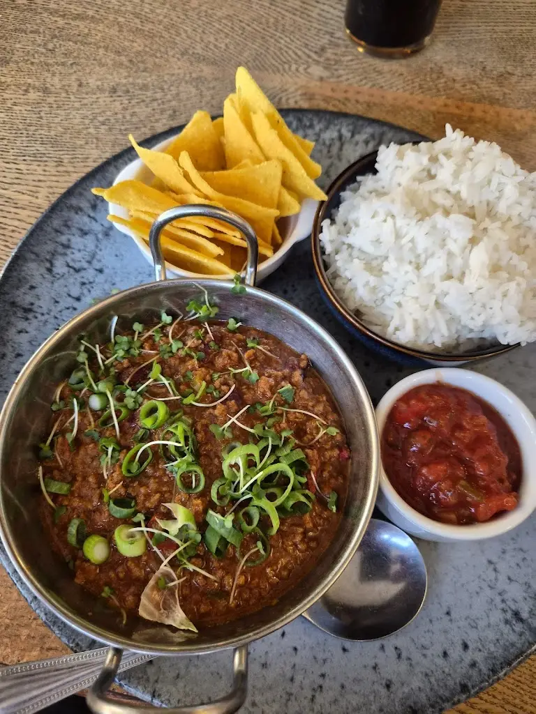 Rick Robinson_The Parish Lantern_Whiteparish_review