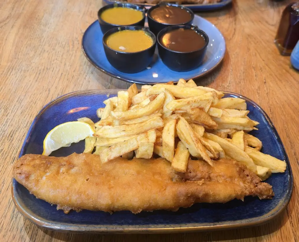 Frydays Cod & Cake_Whaley Bridge_slider_image_2