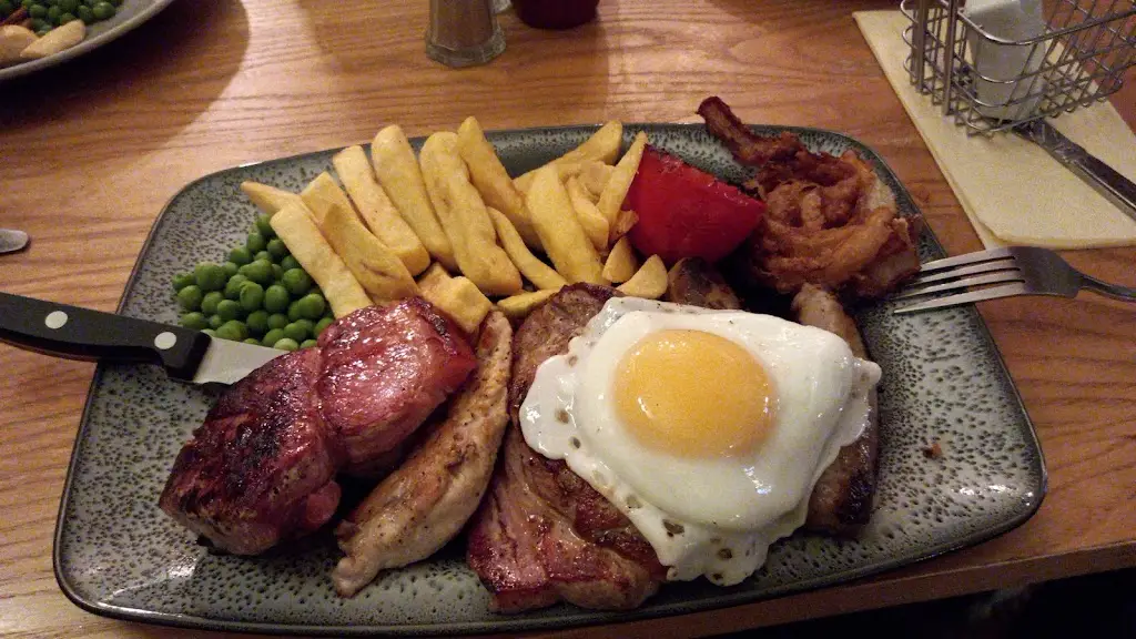 Menu_Half Moon_Whitwell_image_5