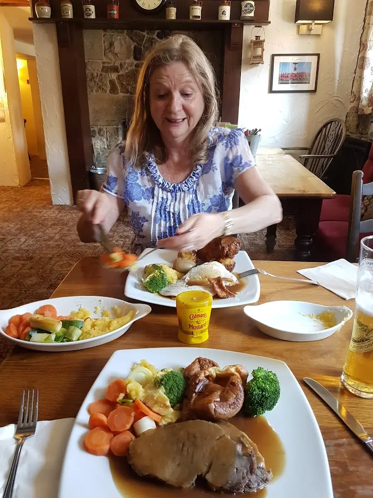 Menu_White Horse Inn_Whitwell_image_5