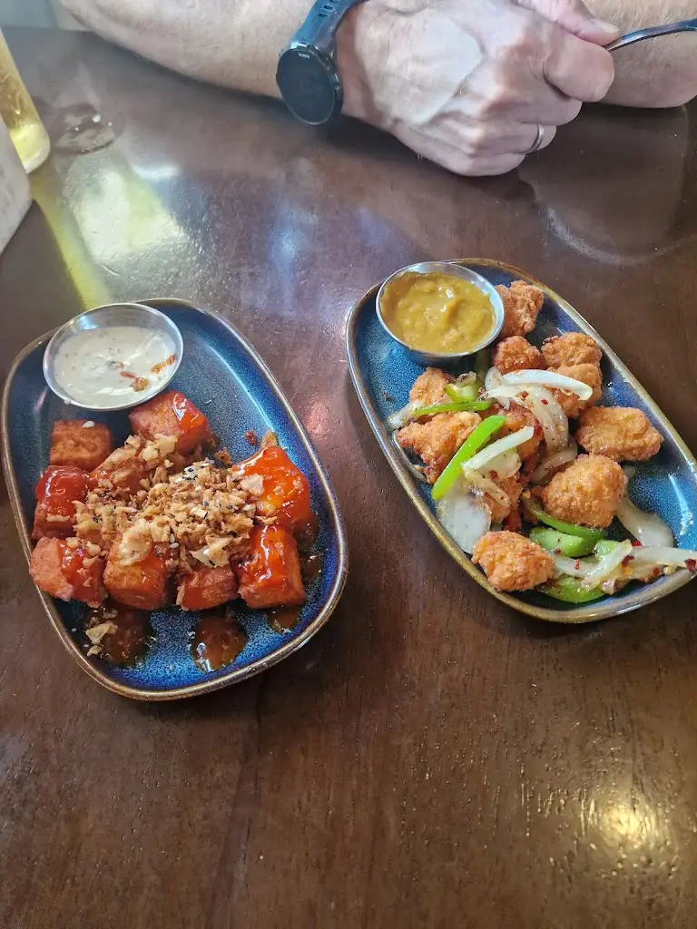 Deborah Pennington_The Oxford_Whitworth_recensione