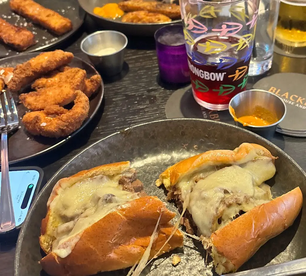 Blackbird Kitchen @ Gorilla_Whitworth_slider_image_2