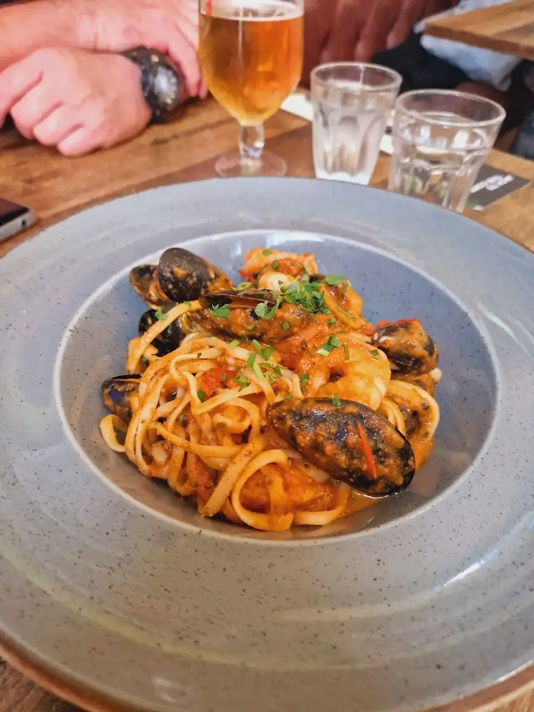 Lizzie Smith_Cosa Nostra_Whitby_review