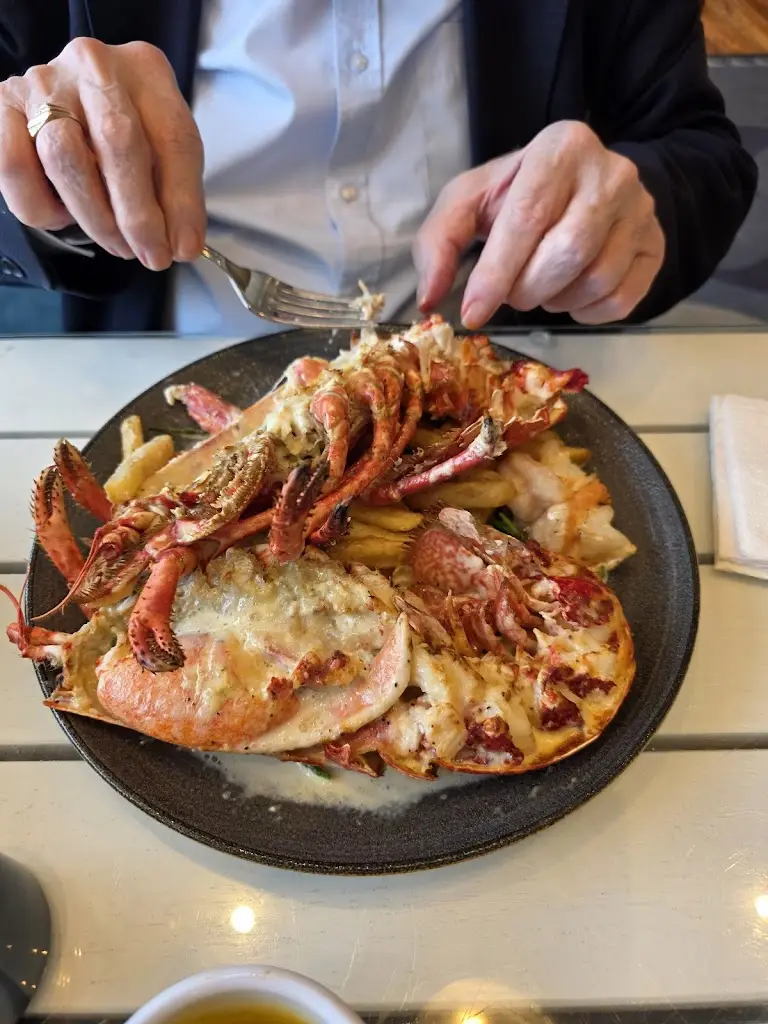 Mike Ormston_The Fisherman's Wife Whitby_Whitby_review