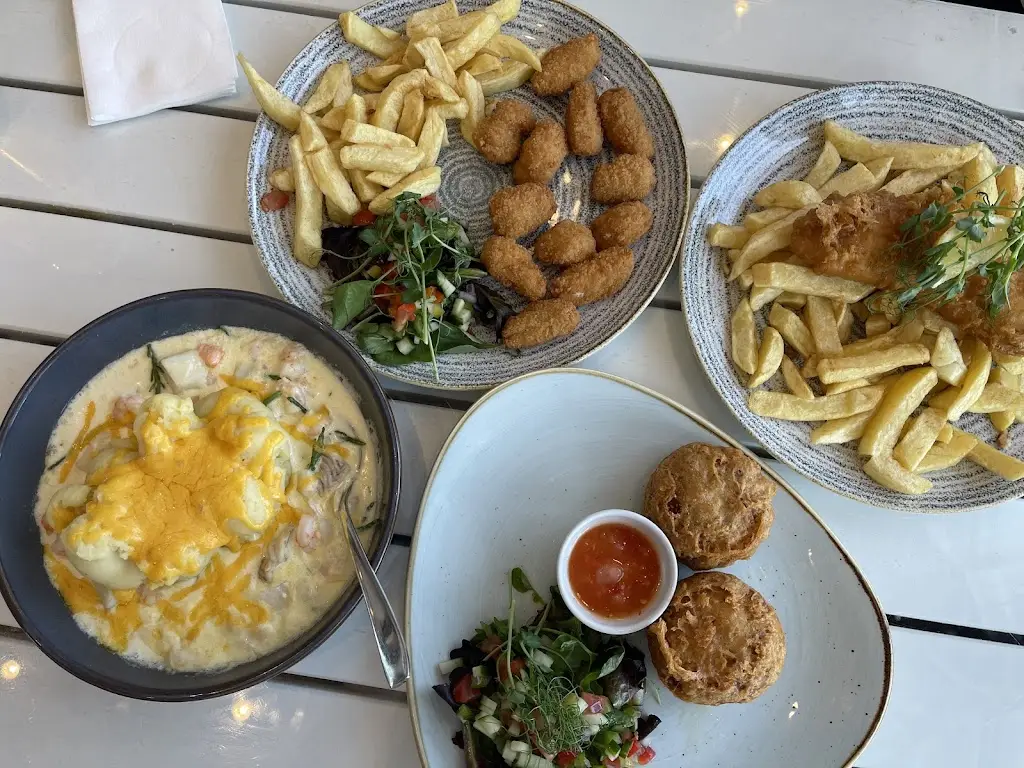 Sok Hy_The Fisherman's Wife Whitby_Whitby_review