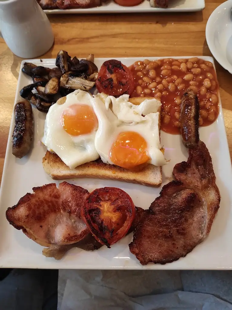 Menu_THE FOUR SEASONS RESTAURANT_Whitby_image_8