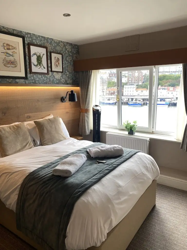 Charlotte Pilbeam_Duke of York Whitby_Whitby_review