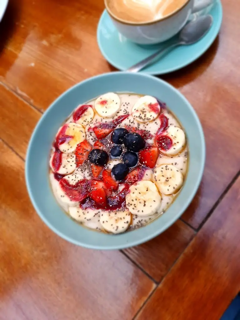 Menu_Oliver's Village Café_Belsize Park_image_9