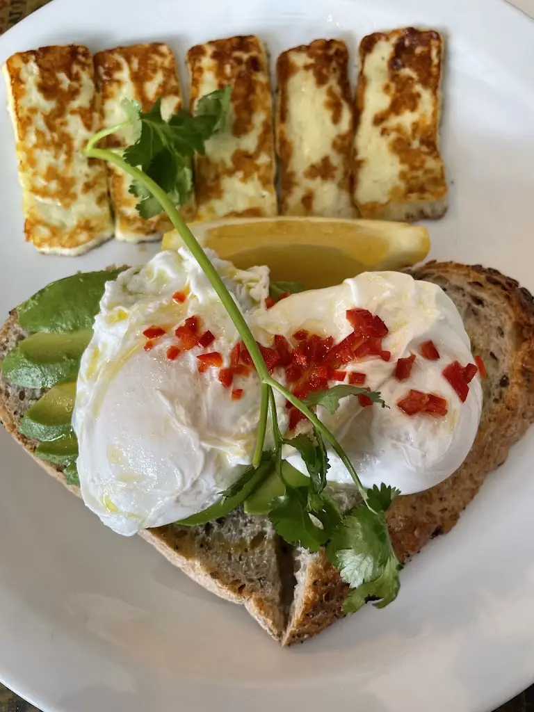 Laure Elise Recoder_Oliver's Village Café_Belsize Park_review