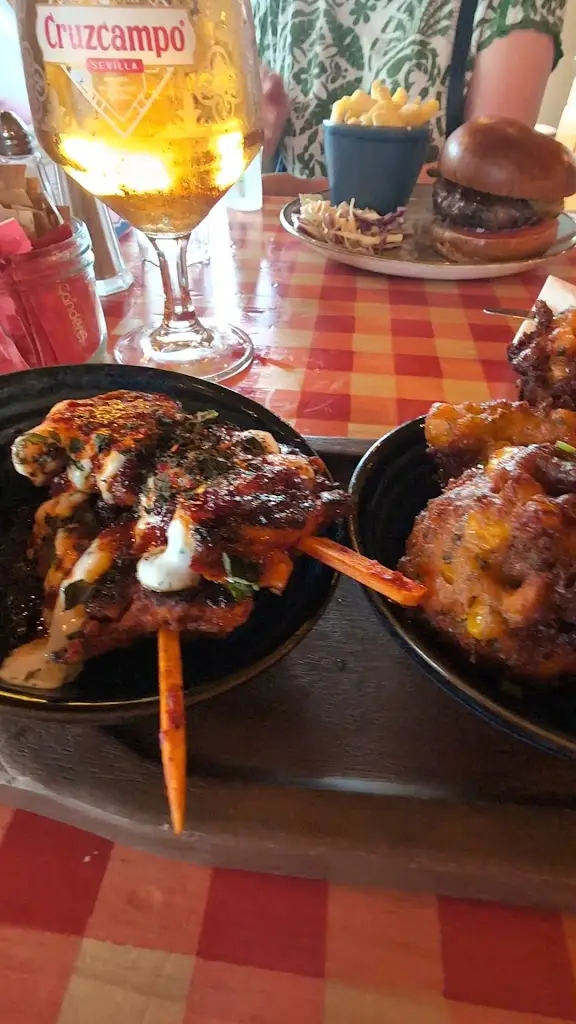 Pescado Lounge_Whitby_slider_image_2