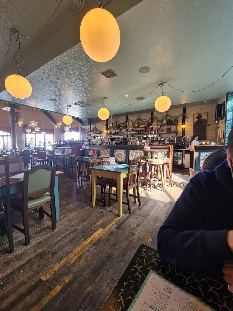 Pescado Lounge_Whitby_slider_image_3