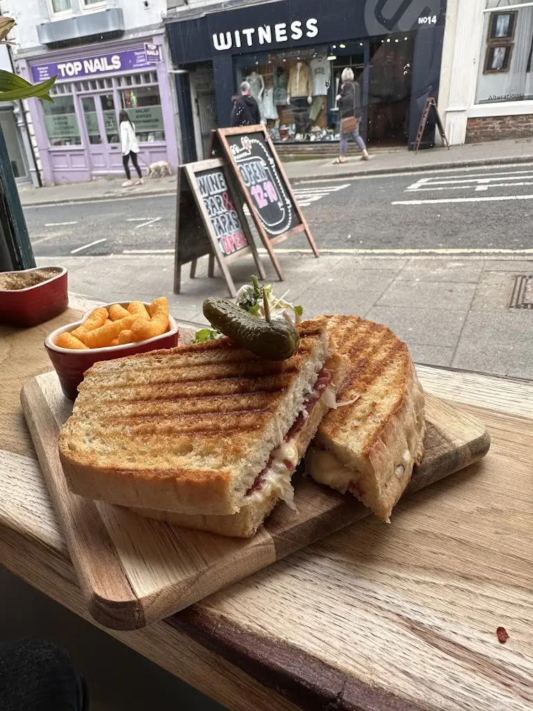 Menu_Crocodile_Whitby_image_7