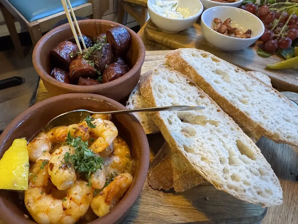 Crocodile_Whitby_slider_image_2