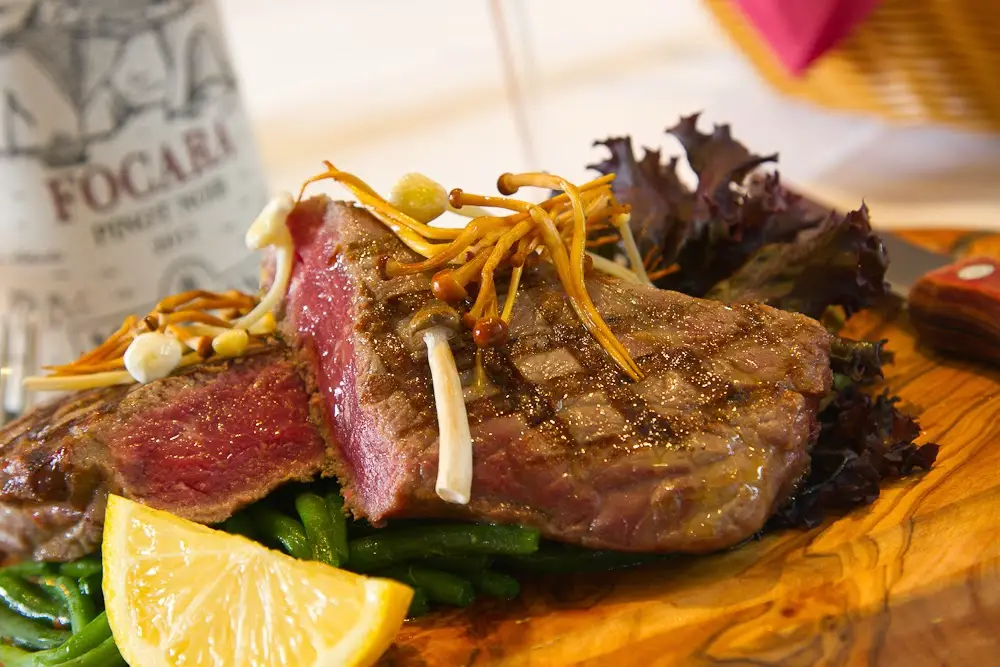 2 Veneti_Wigmore_slider_image_3