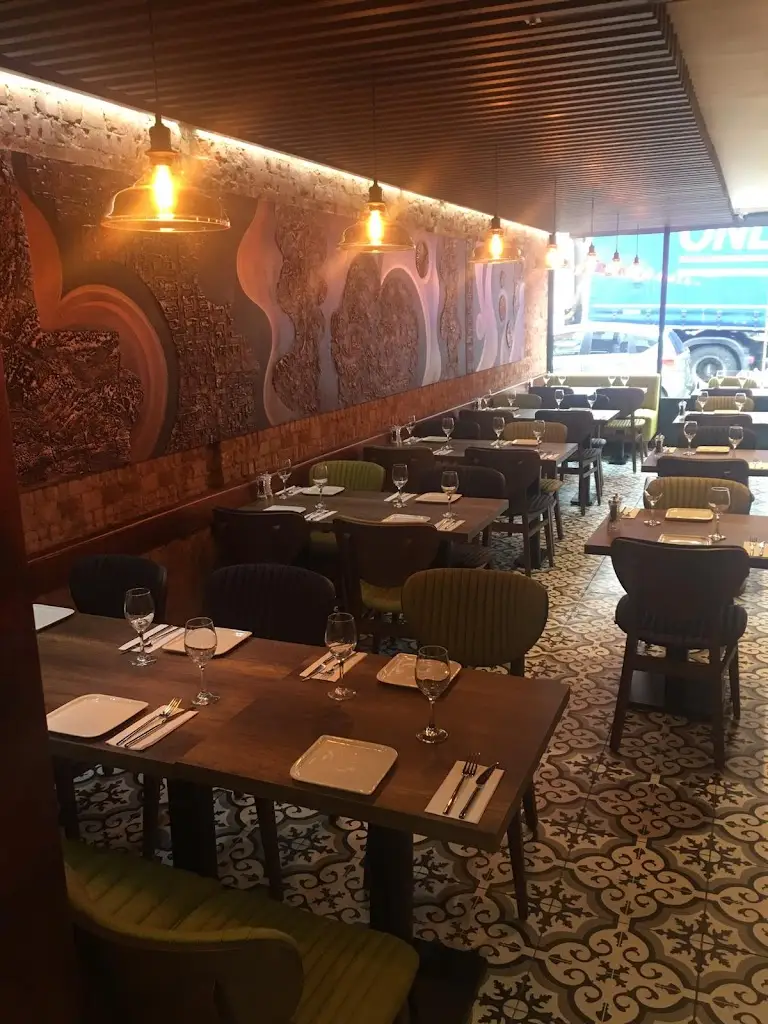 Hisar Meze Bar West Wickham restaurant in West Wickham