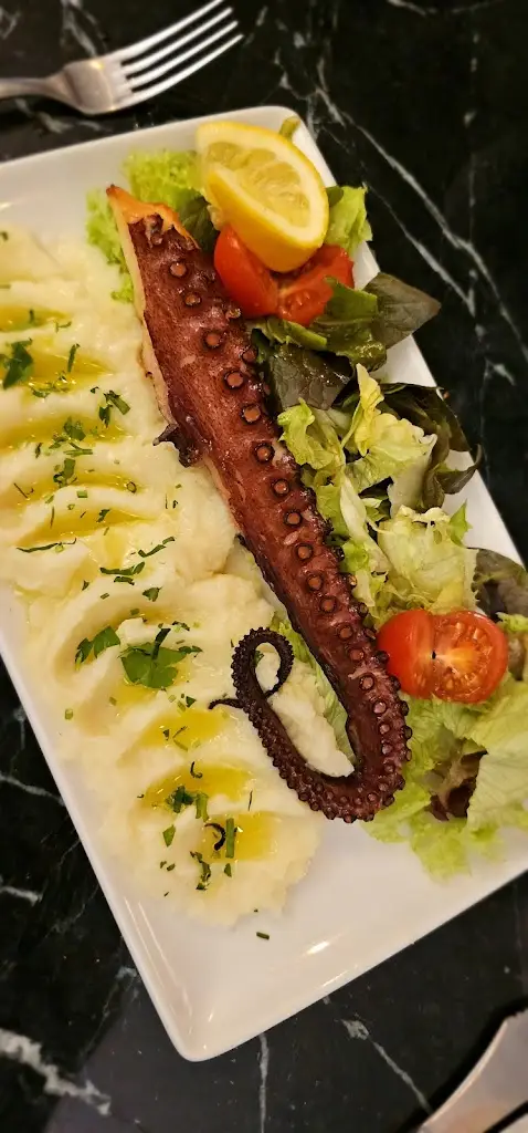 Menu_Geusi Greek Cuisine_West Wickham_image_5