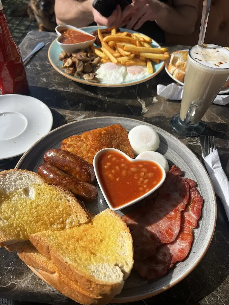 Emre_Coney's Cafe and Restaurant_West Wickham_review