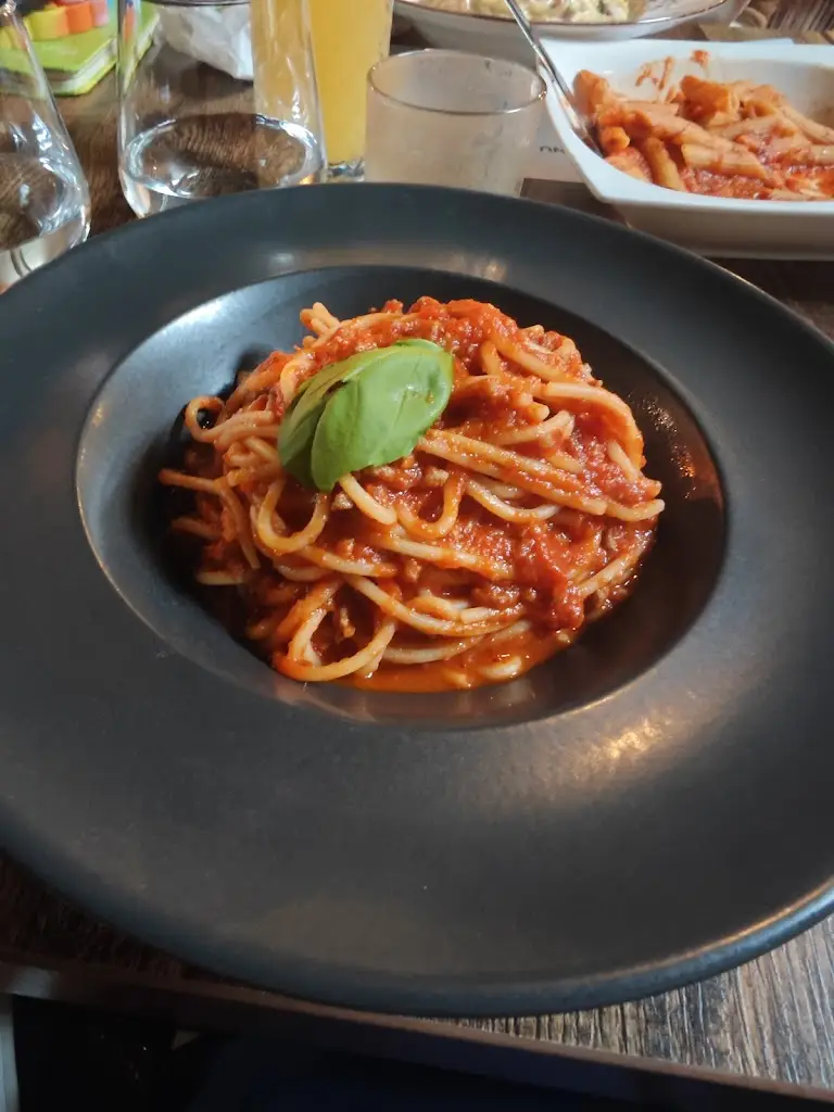 Gina Gould_Il Basilico_Bedford_review
