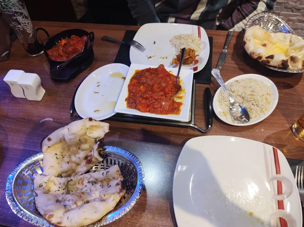 Diwana Indian Restaurant_West Wickham_slider_image_3