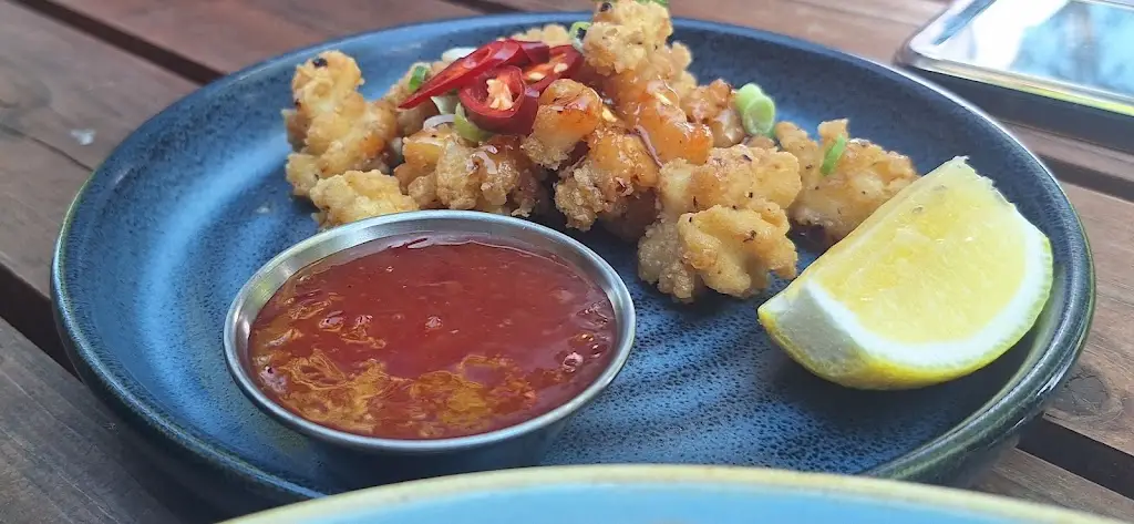 Hazel Atherley_The Railway Hotel_West Wickham_review