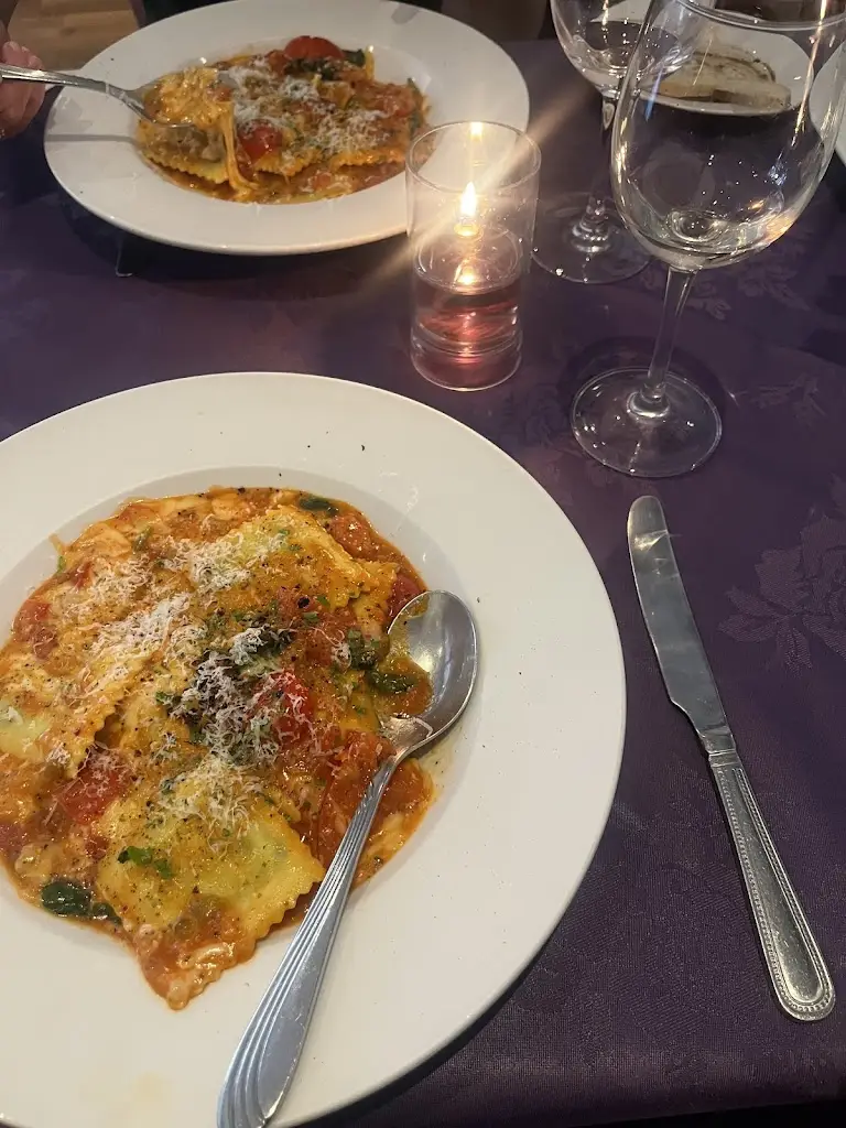 Laura Purcell_Amici Bedford_Bedford_review