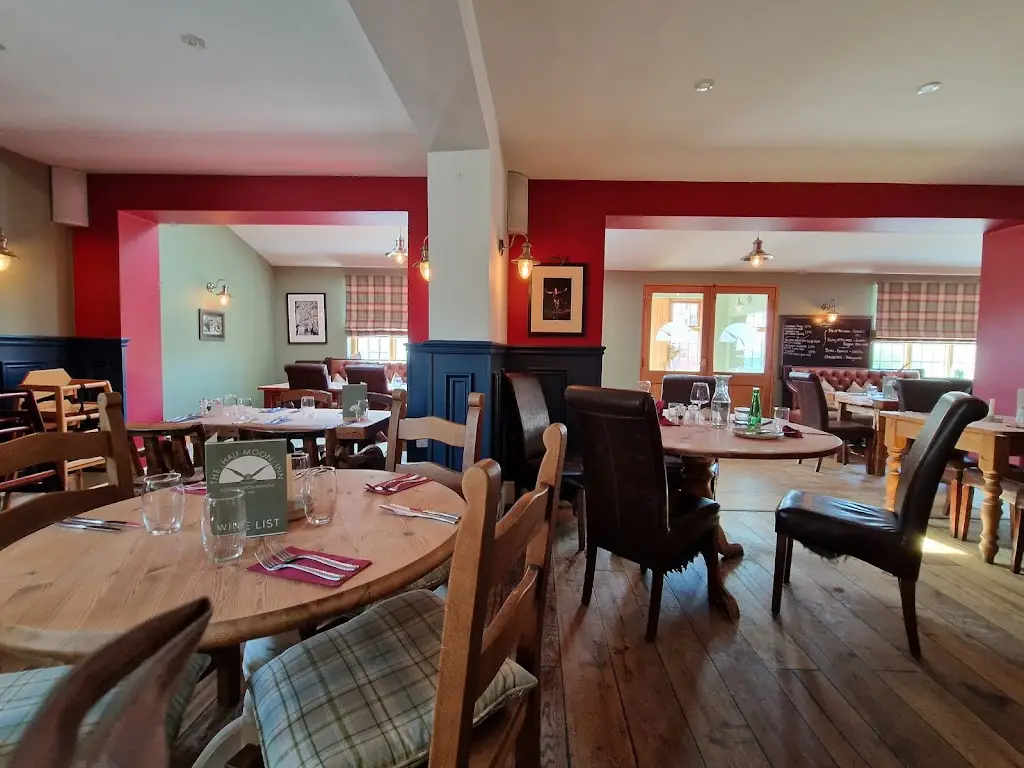 The Half Moon Inn_Wilberfoss_slider_image_1