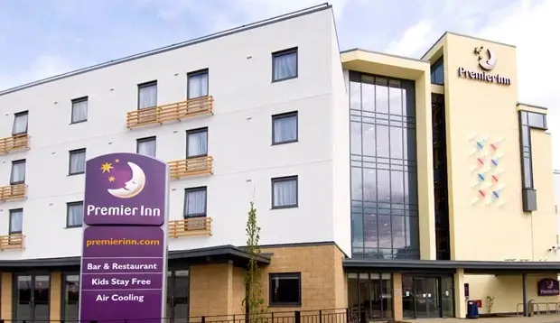 Premier Inn Cambridge (A14, J32) hotel restaurant in Willingham