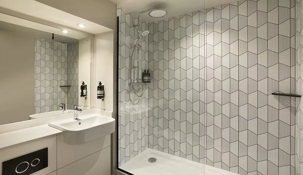 Premier Inn Cambridge  hotel_Willingham_slider_image_3