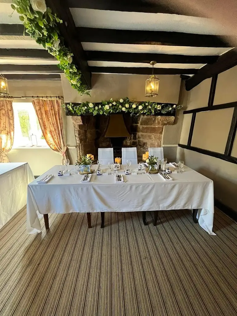 Sylvia Carress_Pollards Inn_Willaston_review