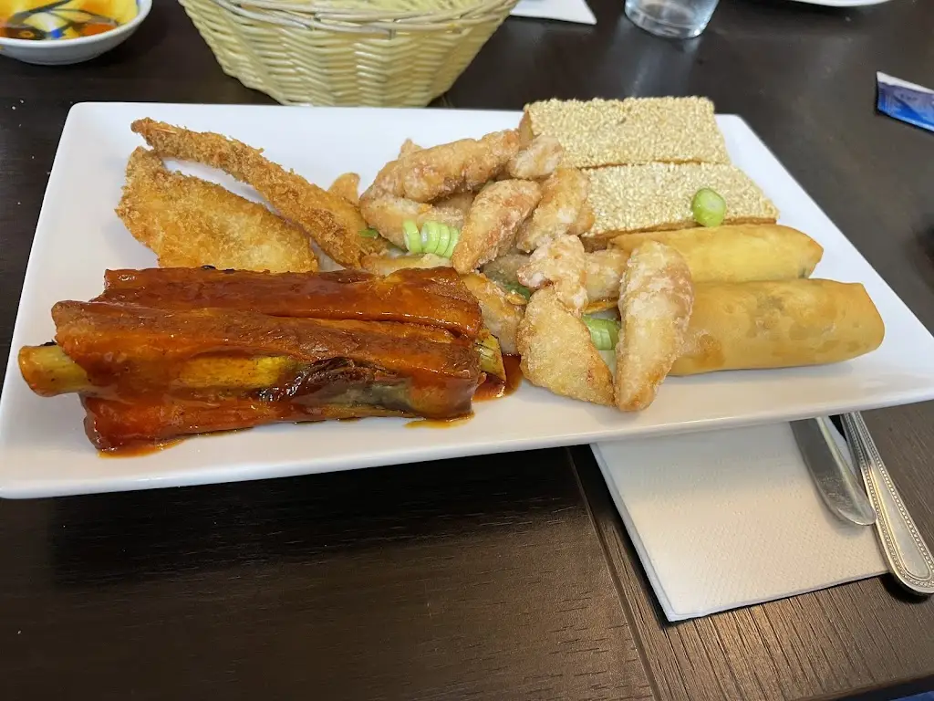 Graham Hawkes_Not Just Cafe_Whittlesey_review