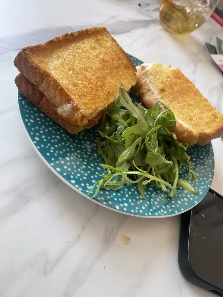 Andrew Symons_Poppy's coffee Bar_Whittlesey_review