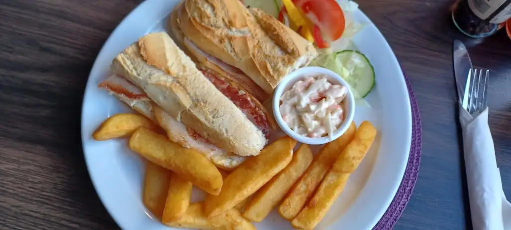 Alexandra - Ioana Manea_The New Crown_Whittlesey_review