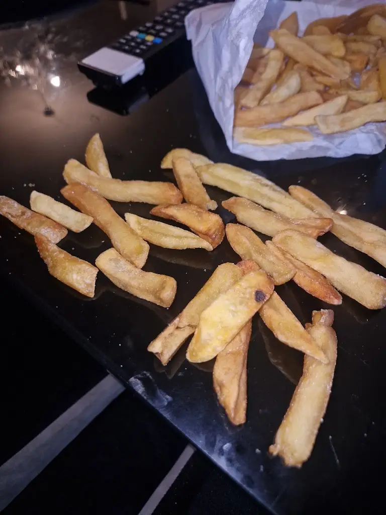 Tania Cannon_Rainbow House_Whittlesey_review