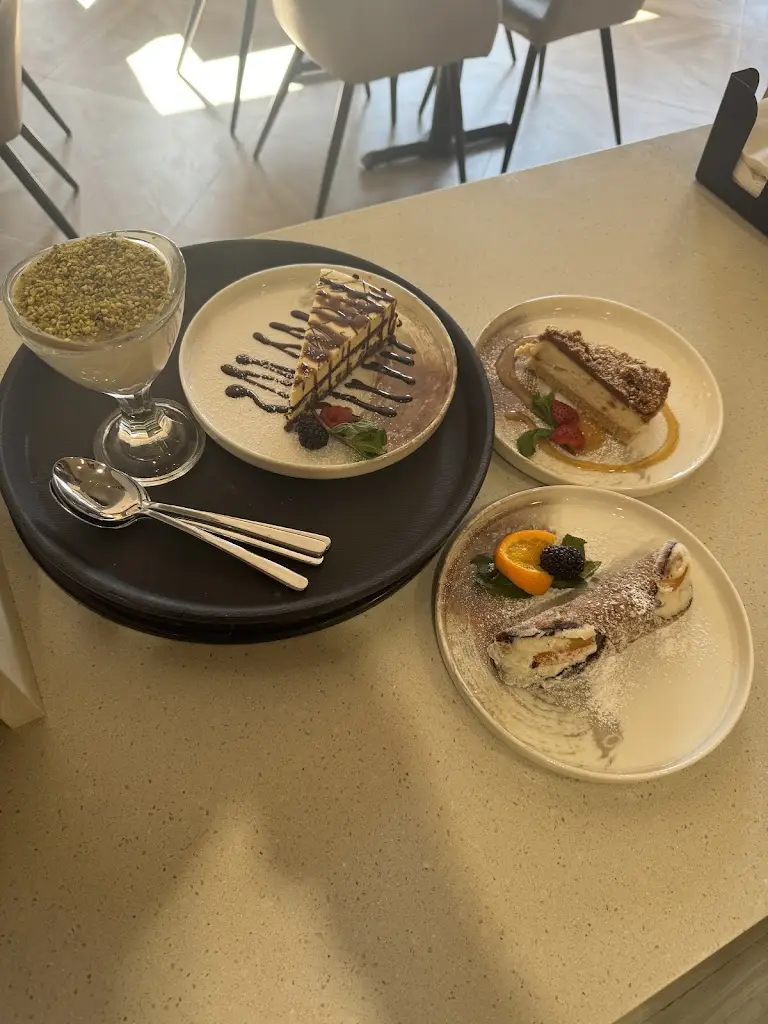 Tony's Italian Restaurant_Wickford_slider_image_2