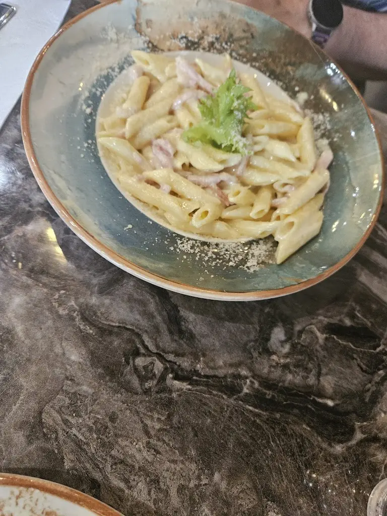 Laura Jackson_Mist cafe bistro_Wickford_review