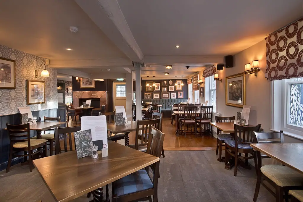 Quart Pot Restaurant in Wickford