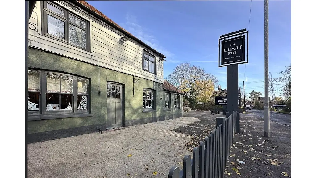 Quart Pot_Wickford_slider_image_3