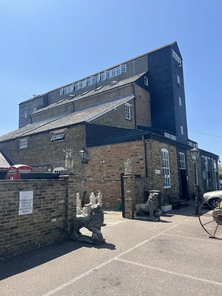 Mark Gibson_The Riverview Tearoom_Wickford_review