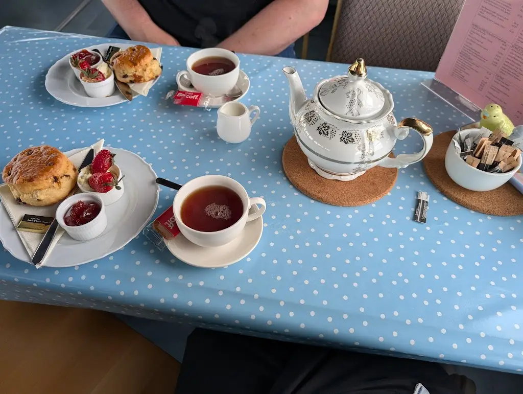 FelicityJayne85_The Riverview Tearoom_Wickford_review