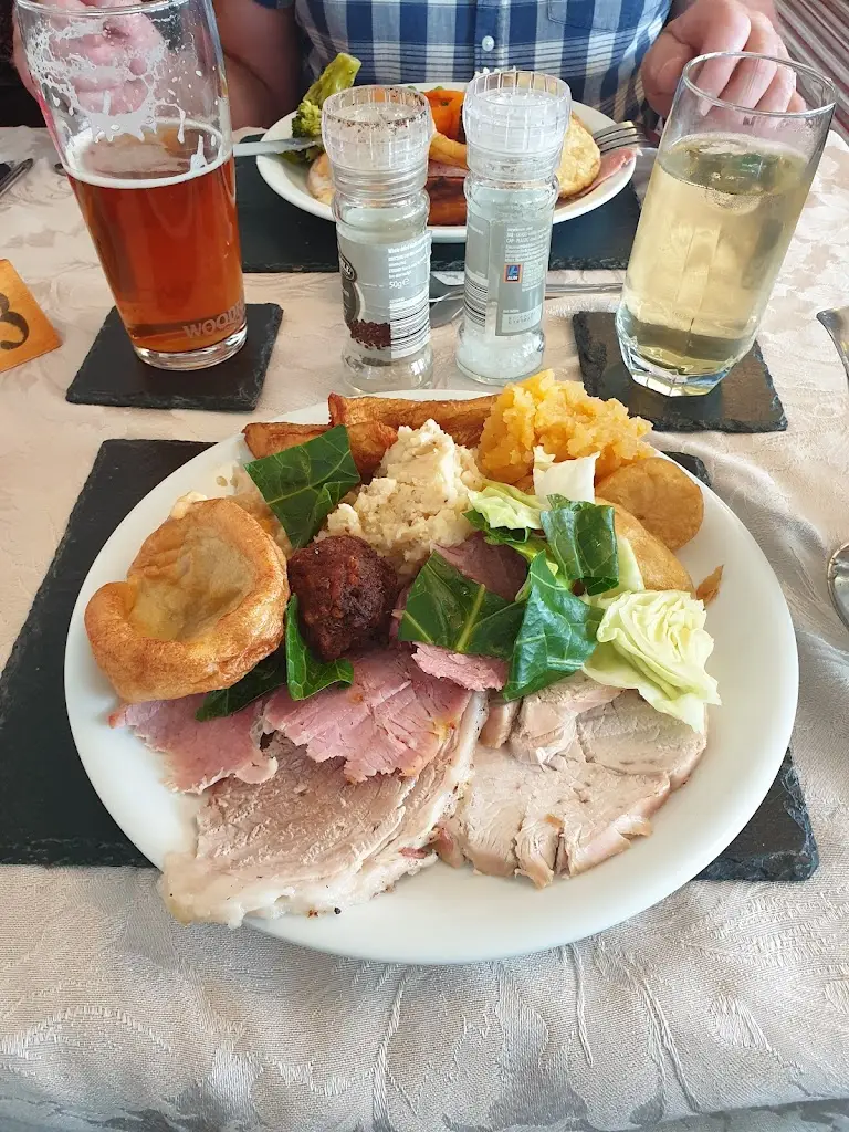 Menu_Golden Lion_Wimblington_image_4