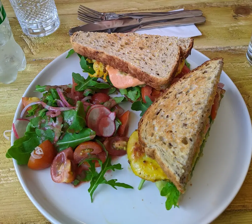 Menu_eaststreet19_Whitburn_image_4