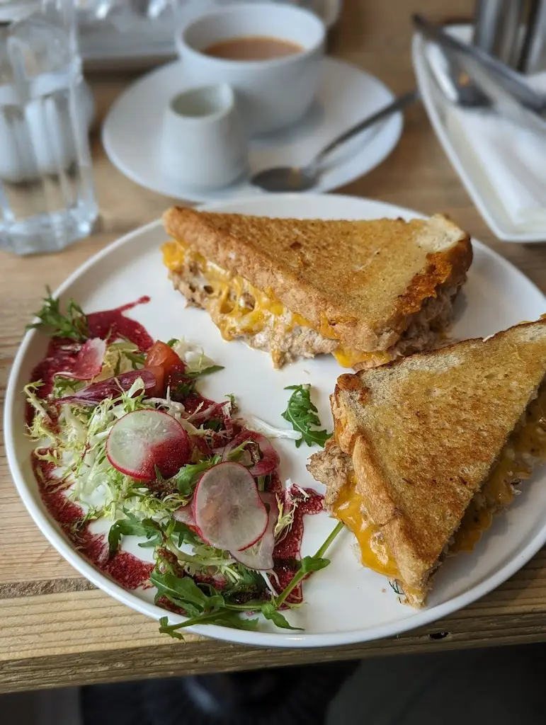 Menu_eaststreet19_Whitburn_image_7