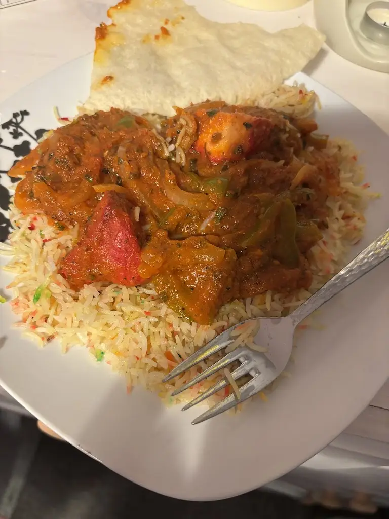 Kelly Hope_Flames Whitburn_Whitburn_review