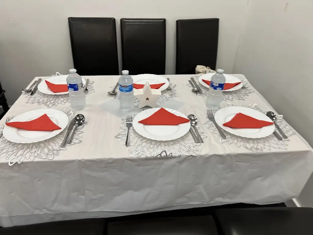 Ma'ami's Kitchen restaurant in Whitburn