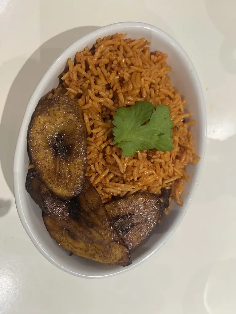 Ma'ami's Kitchen_Whitburn_slider_image_3