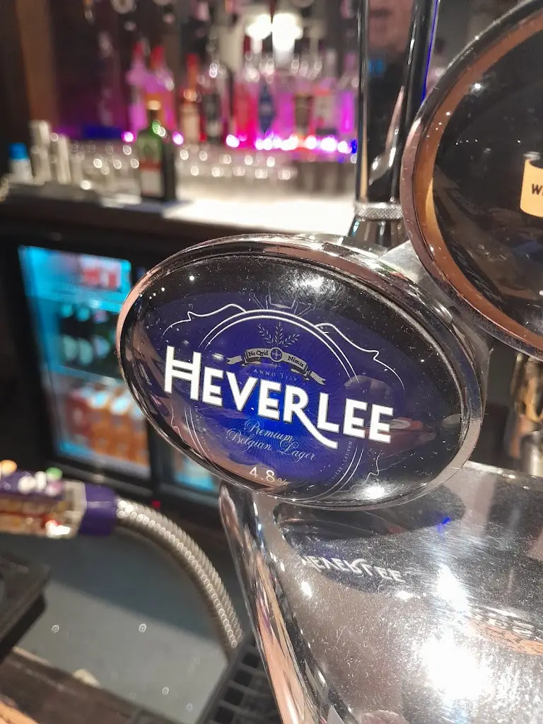 Cross Tavern_Whitburn_slider_image_2